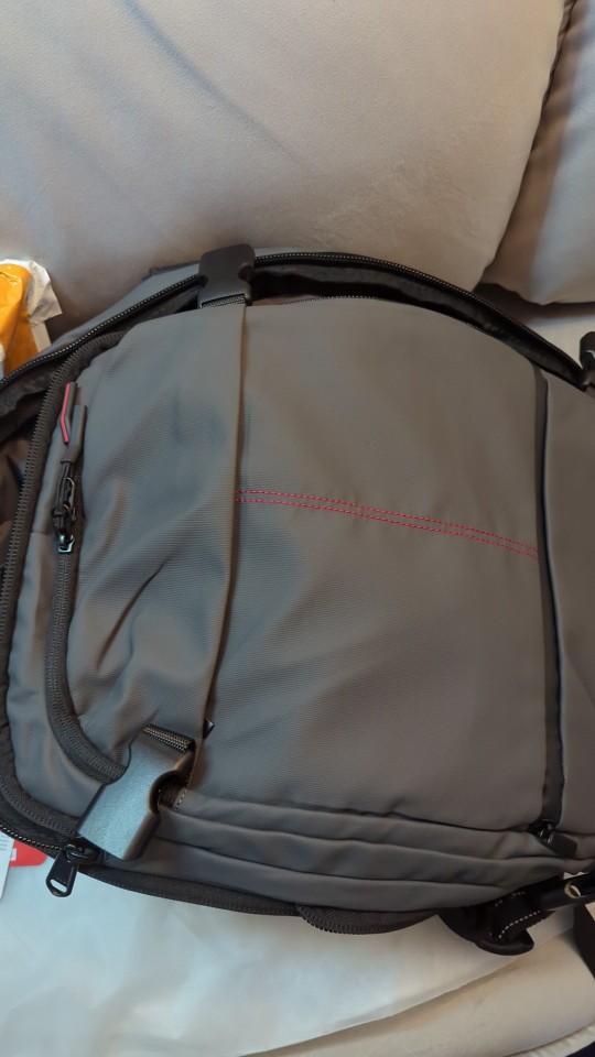 AeroLogis Pack gris frente